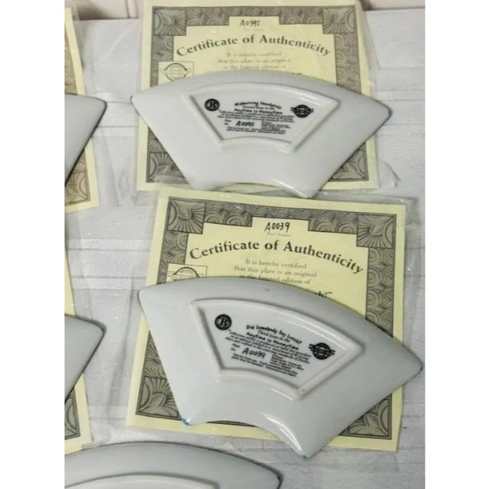Vintage Disney CLOCK Winnie The Pooh Insert Plates LTD EDT Retired Collector
